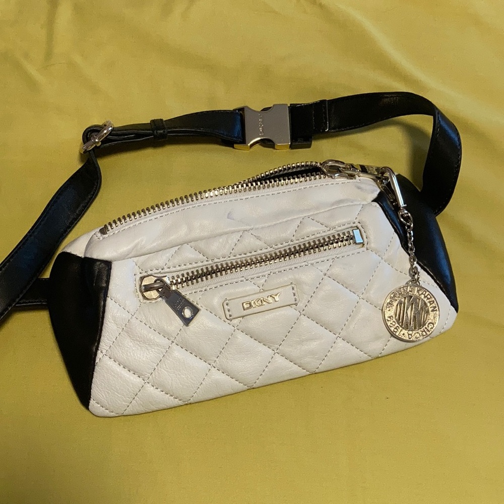 4/$20 DKNY black white gold leather belt bag fanny pack